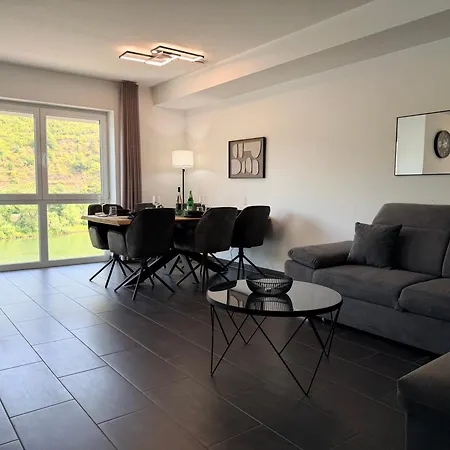 Fewomo Mosel & Burgblick Loft, Balkon, Parkplatz, Aufzug, 6 Personen * コッヘム