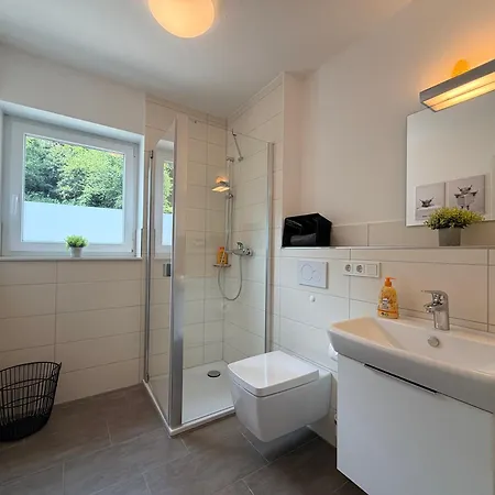 Appartement Fewomo Mosel & Burgblick Loft, Balkon, Parkplatz, Aufzug, 6 Personen