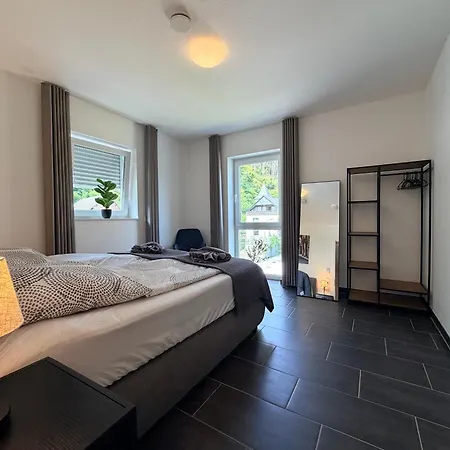 Appartement Fewomo Mosel & Burgblick Loft, Balkon, Parkplatz, Aufzug, 6 Personen Cochem