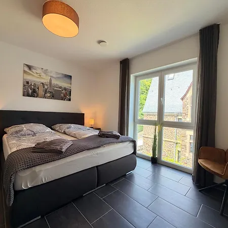 Fewomo Mosel & Burgblick Loft, Balkon, Parkplatz, Aufzug, 6 Personen Appartement