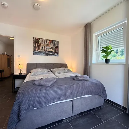 Appartement Fewomo Mosel & Burgblick Loft, Balkon, Parkplatz, Aufzug, 6 Personen